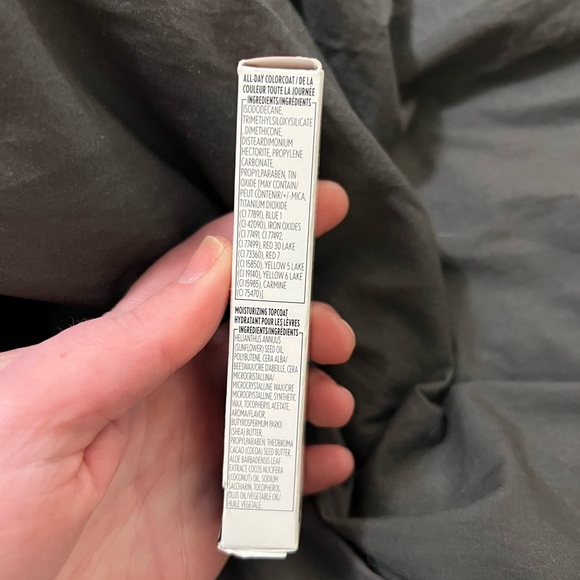 COVERGIRL Outlast All-Day Lip Color Custom Reds, Your Classic Red, 0.06 - Picture 6 of 10